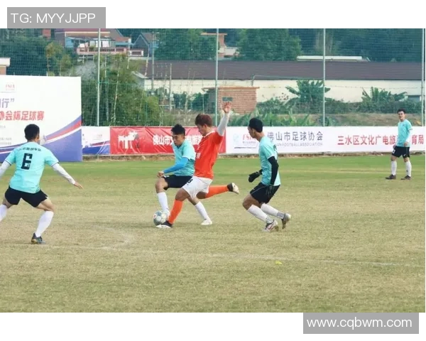 体育品牌与足协联合推“校园足球万里行”计划